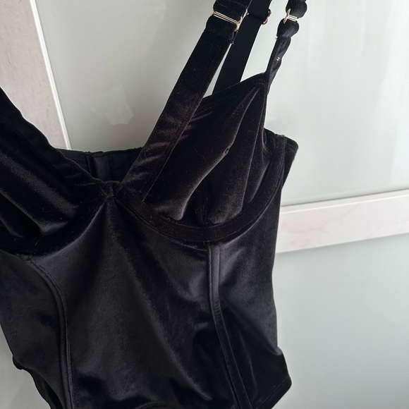 laSenza corset - Picture 2 of 4